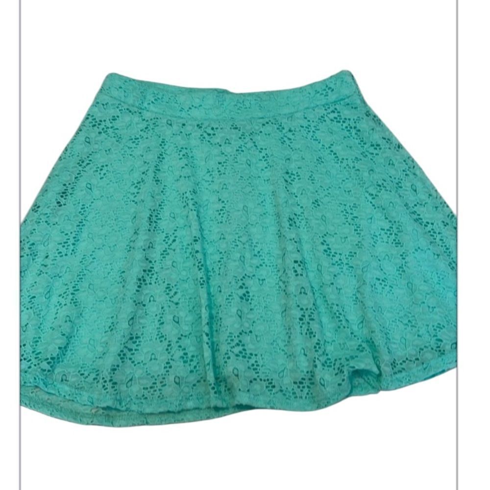 Rue21 size L mint green lace circle skirt with elastic waistband fully lined EUC